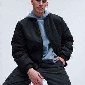 Lululemon Men’s Reversible Insulated Bomber Jacket size XL